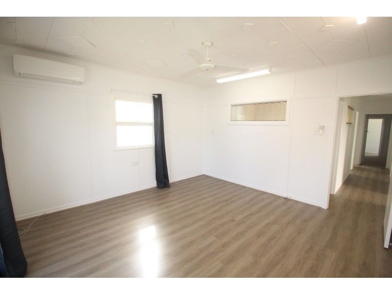 8 Bramble Street, Woody Point QLD 4019