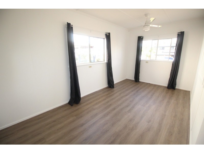 8 Bramble Street, Woody Point QLD 4019