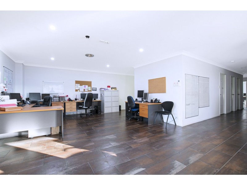 39 Redcliffe Parade, Redcliffe QLD 4020