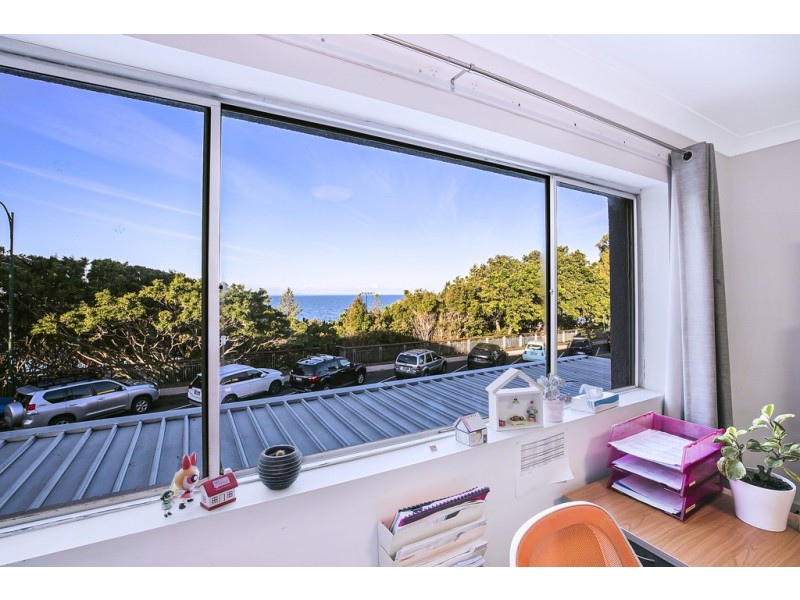 39 Redcliffe Parade, Redcliffe QLD 4020