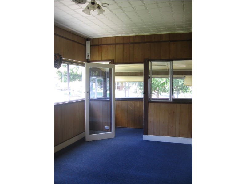 10 Enoch Street, Clontarf QLD 4019