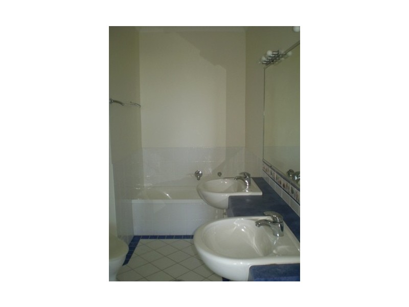 14/93 Marine Pde, Redcliffe QLD 4020