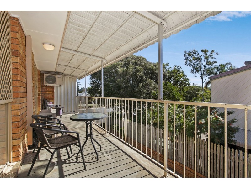 4/2a Landsborough Avenue, Scarborough QLD 4020