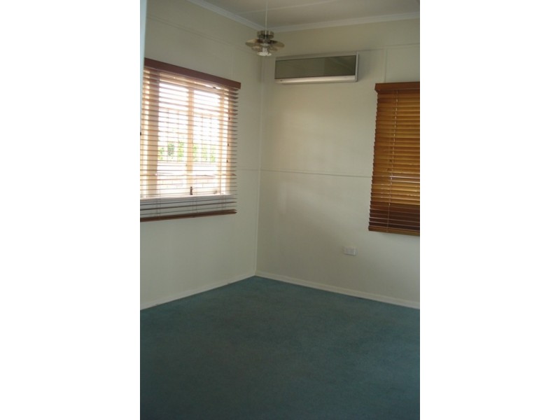 12 Turner Street, Scarborough QLD 4020