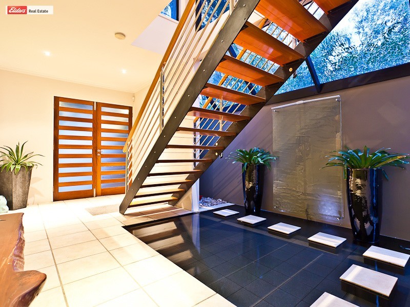 4a Fourth Ave, Scarborough QLD 4020