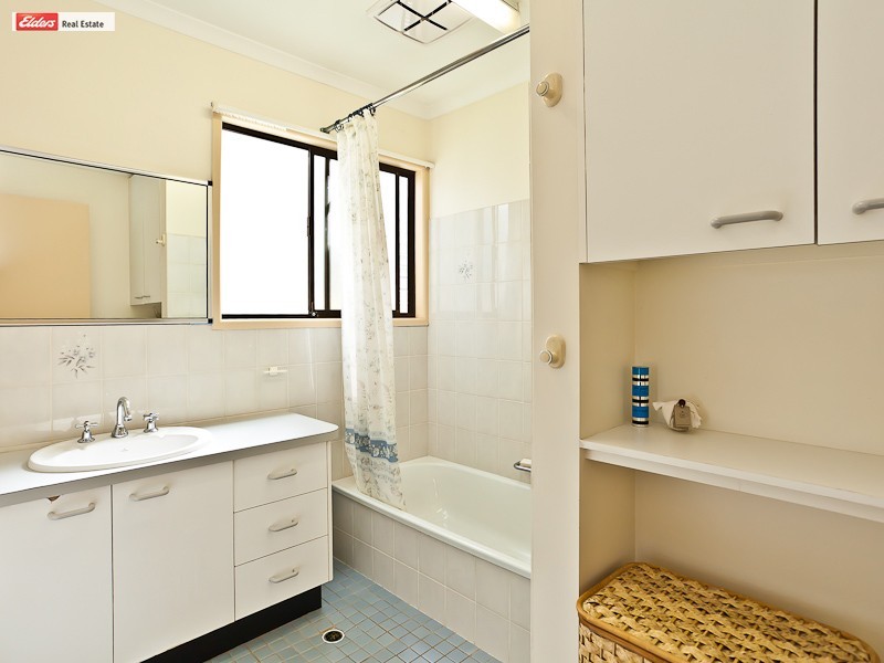 22 Eversleigh Road, Scarborough QLD 4020