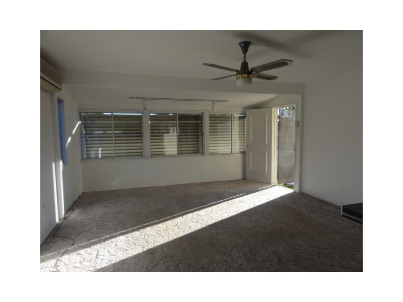 1 Prenter Cres, Kippa-ring QLD 4021