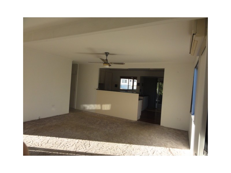 1 Prenter Cres, Kippa-ring QLD 4021