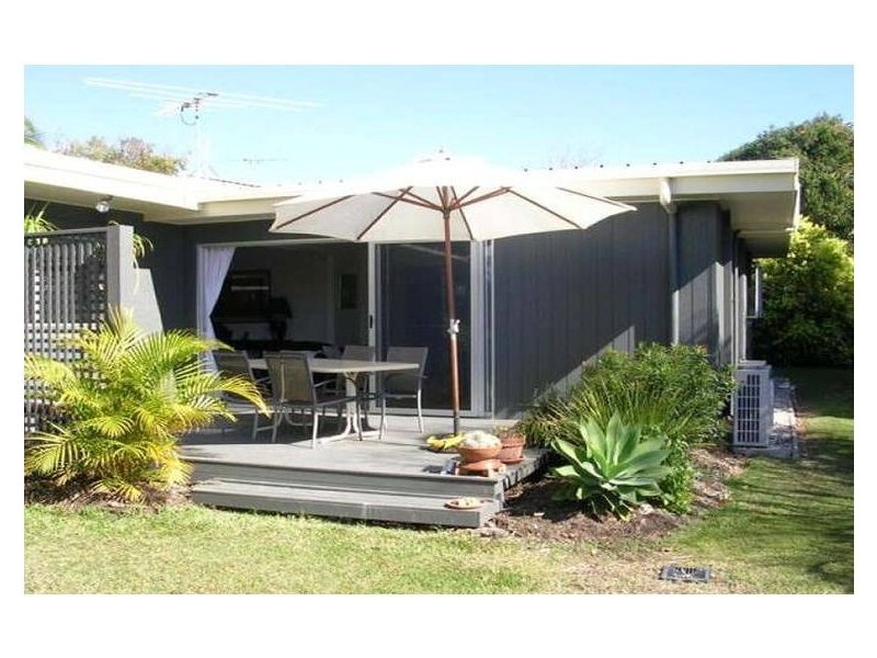 17 Kalimna Drive, Clontarf QLD 4019