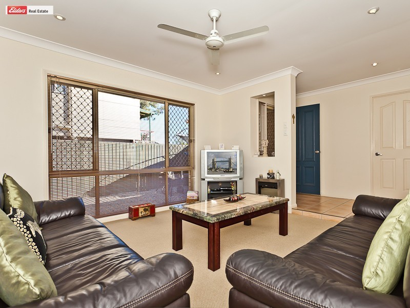 18 Roma Street, Scarborough QLD 4020