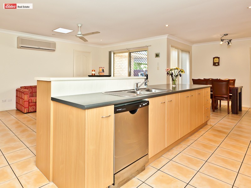 18 Roma Street, Scarborough QLD 4020