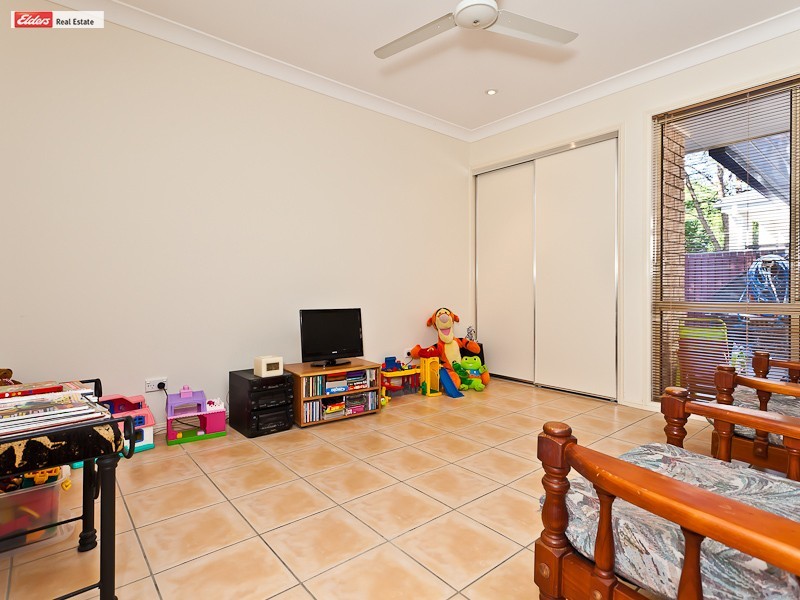 18 Roma Street, Scarborough QLD 4020