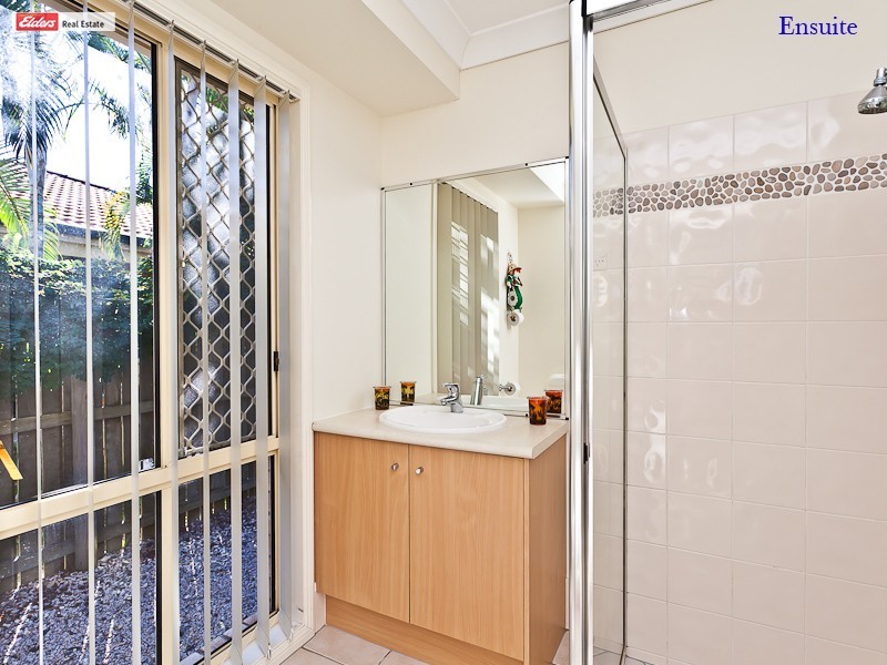 18 Roma Street, Scarborough QLD 4020