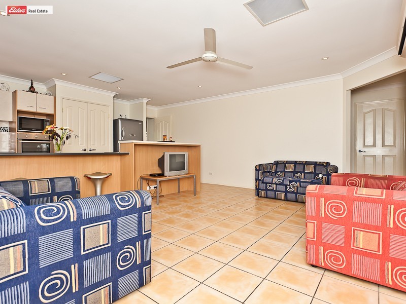 18 Roma Street, Scarborough QLD 4020