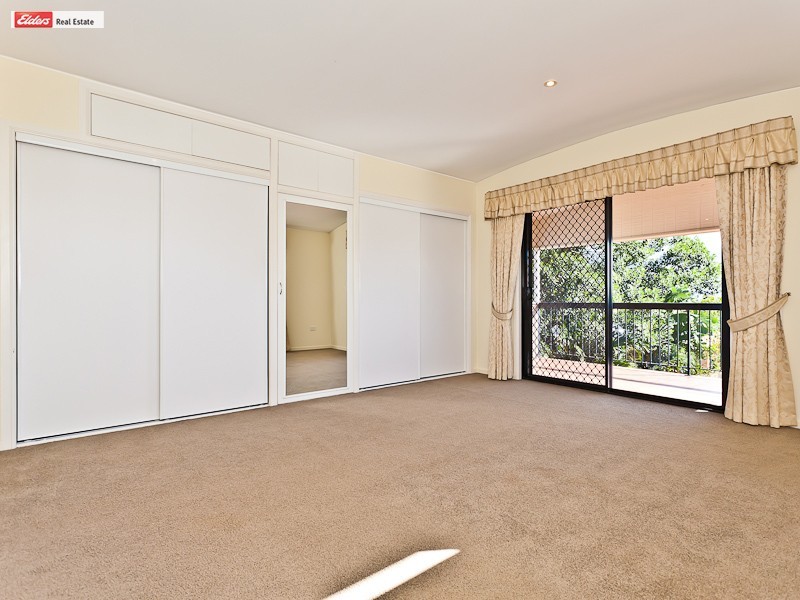 10 Gayundah Esplanade, Woody Point QLD 4019