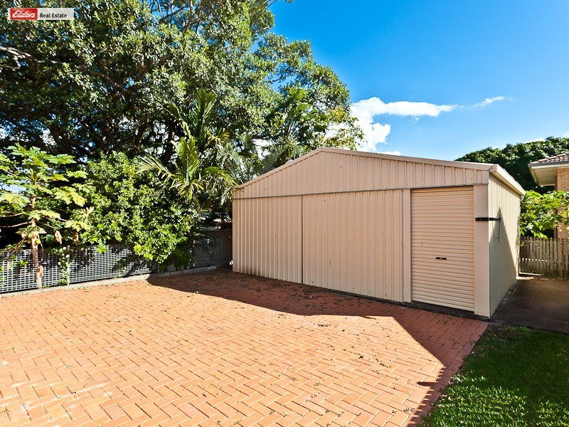 10 Gayundah Esplanade, Woody Point QLD 4019