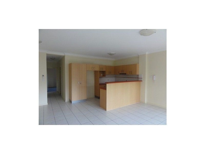 5/2-4 Henry Street, Redcliffe QLD 4020