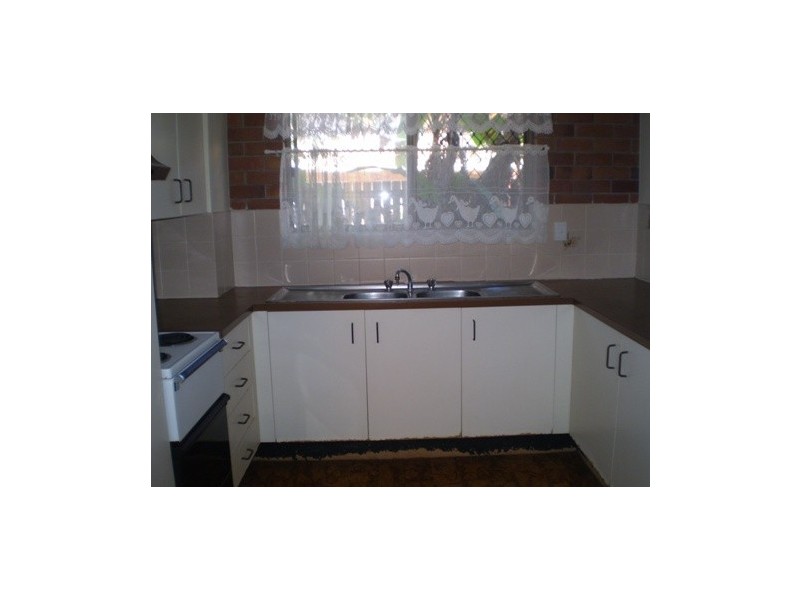 1/59 Prince Edward Pde, Redcliffe QLD 4020