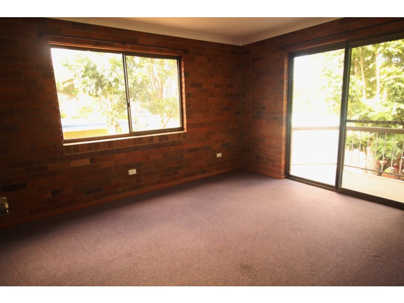 1/59 Prince Edward Pde, Redcliffe QLD 4020