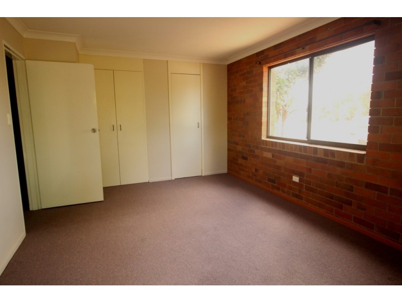 1/59 Prince Edward Pde, Redcliffe QLD 4020