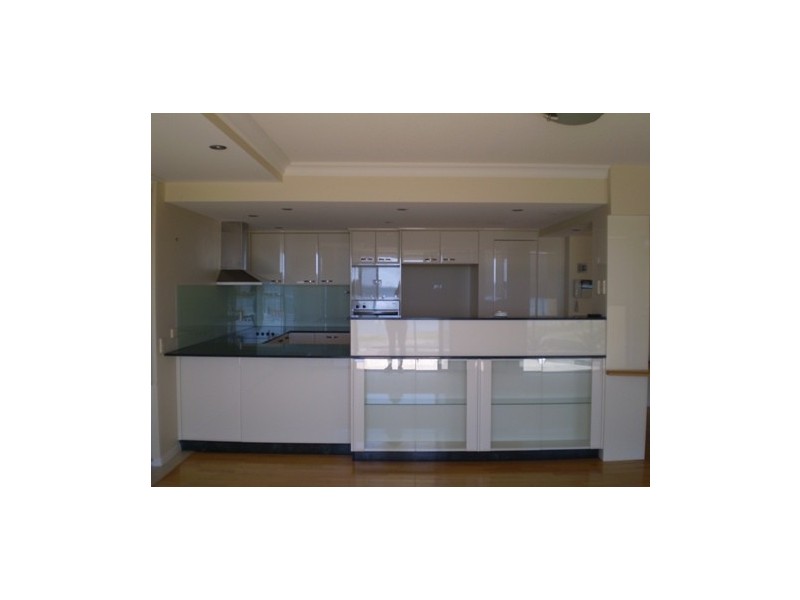 1/36  Prince Edward Pde, Redcliffe QLD 4020