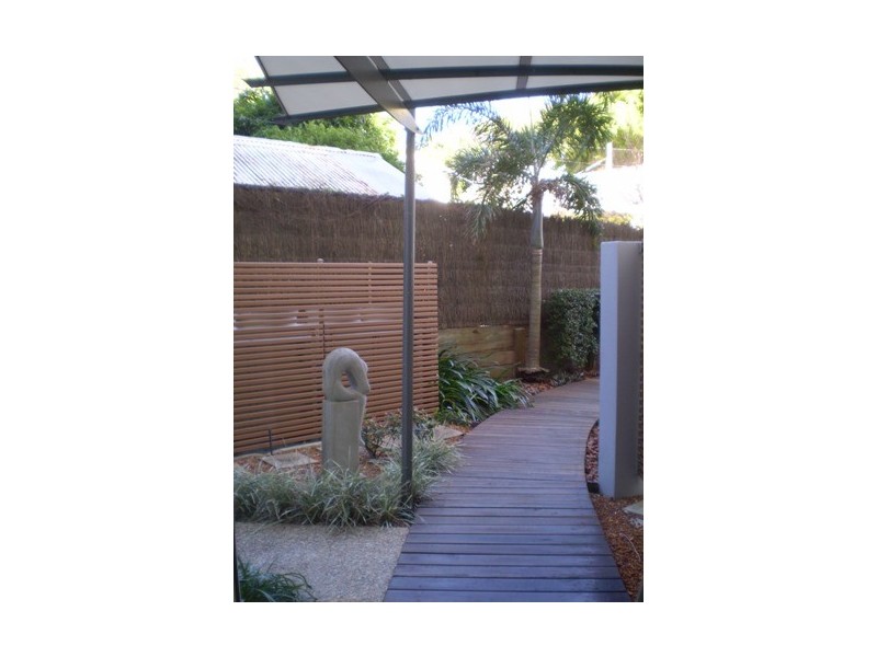 1/36  Prince Edward Pde, Redcliffe QLD 4020