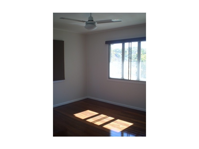 8 Windsor Street, Margate QLD 4019