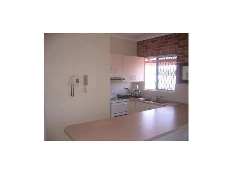 4/39 Wyllie, Redcliffe QLD 4020