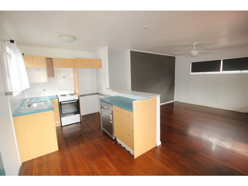 60 Longland Street, Redcliffe QLD 4020