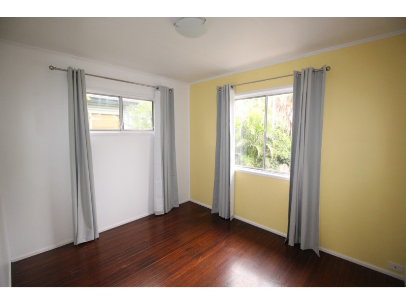 60 Longland Street, Redcliffe QLD 4020