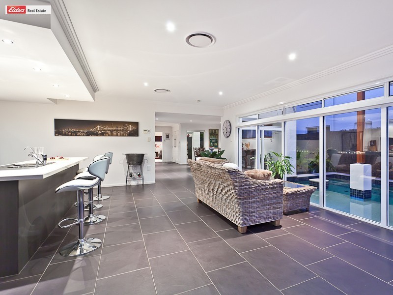 51 Lionheart Crescent, Newport QLD 4020