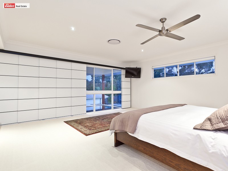 51 Lionheart Crescent, Newport QLD 4020