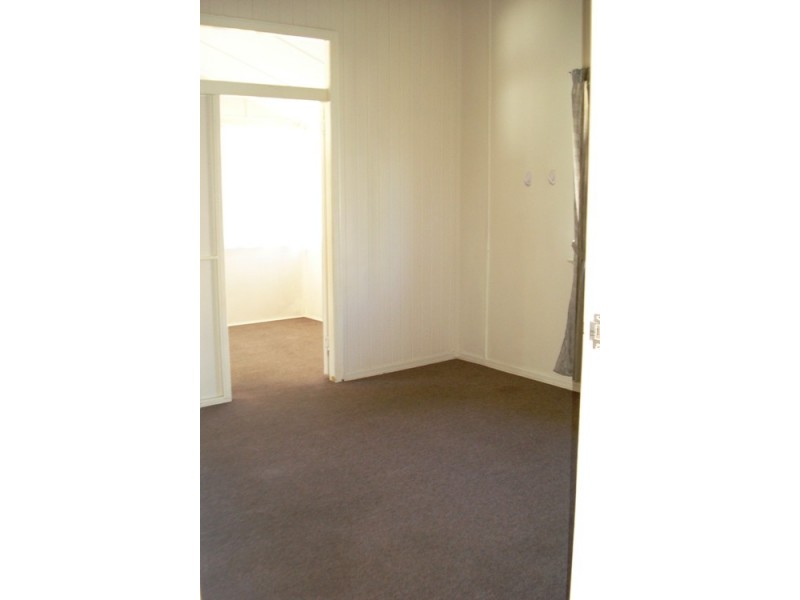 1/31 Marine Parade, Redcliffe QLD 4020