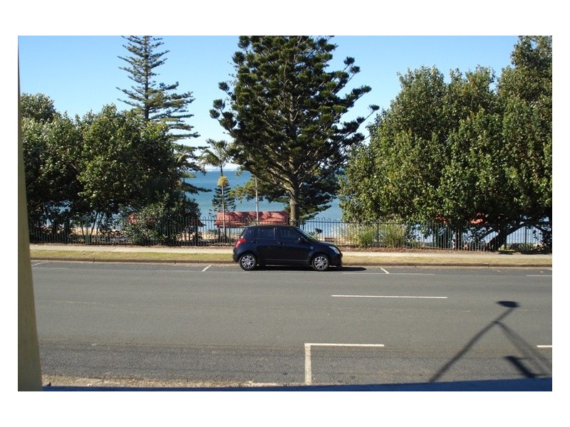 1/31 Marine Parade, Redcliffe QLD 4020