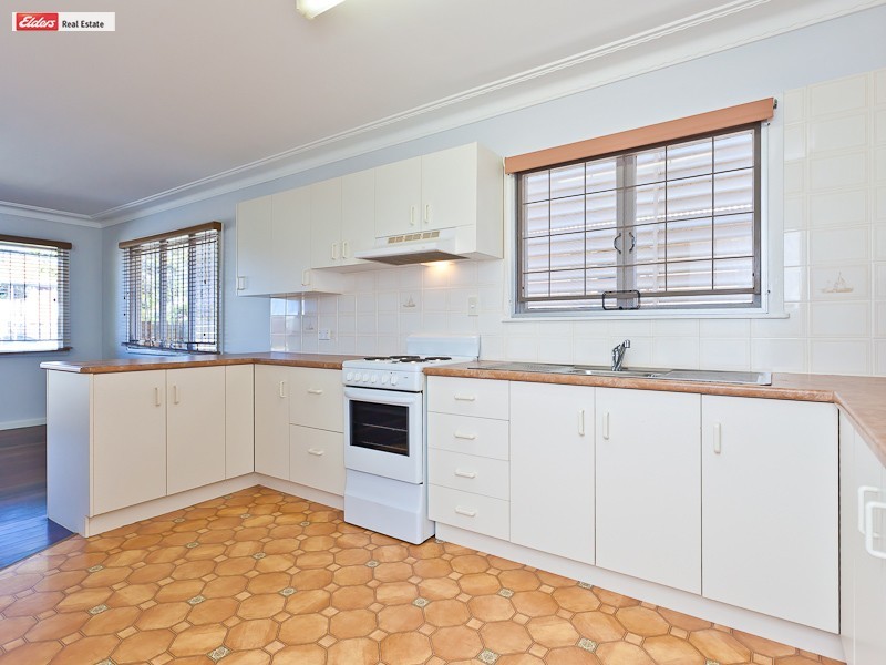 16a Queen Street, Scarborough QLD 4020