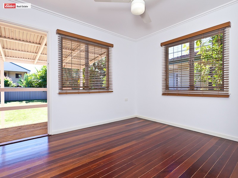 16a Queen Street, Scarborough QLD 4020