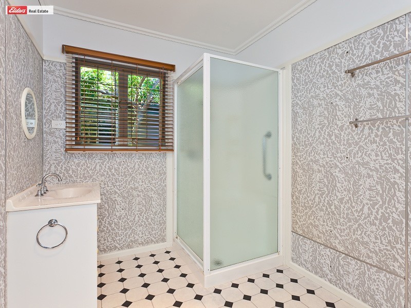 16a Queen Street, Scarborough QLD 4020