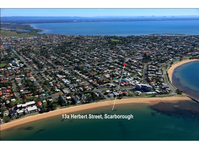 13a Herbert Street, Scarborough QLD 4020