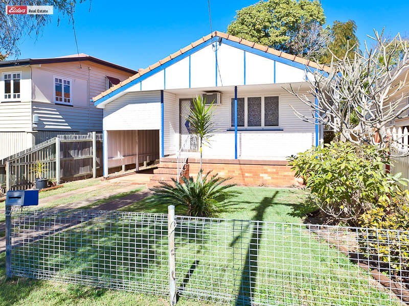 13a Herbert Street, Scarborough QLD 4020