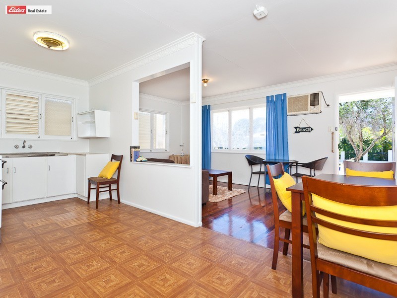 13a Herbert Street, Scarborough QLD 4020