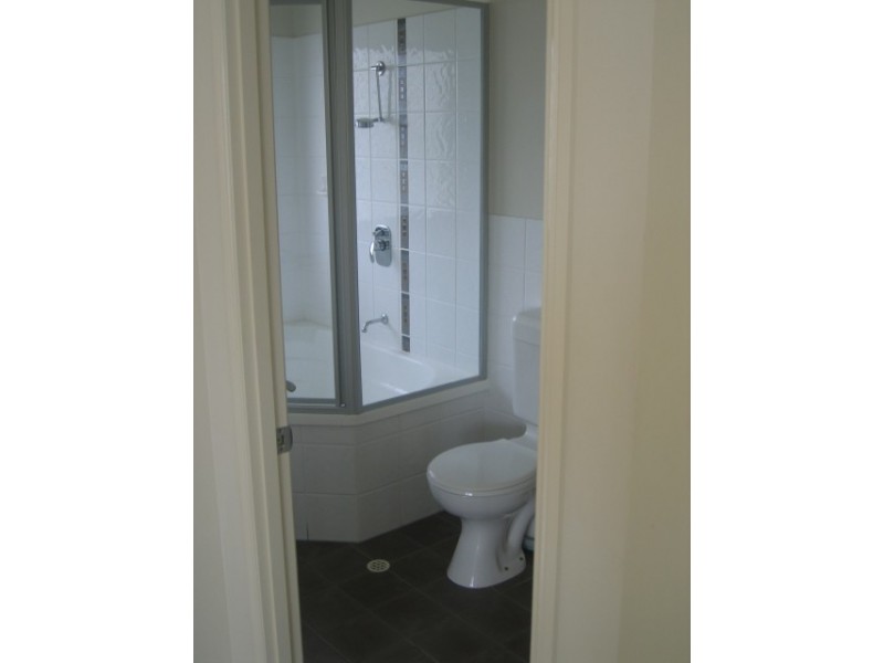 8/13 Tramore Street, Margate QLD 4019