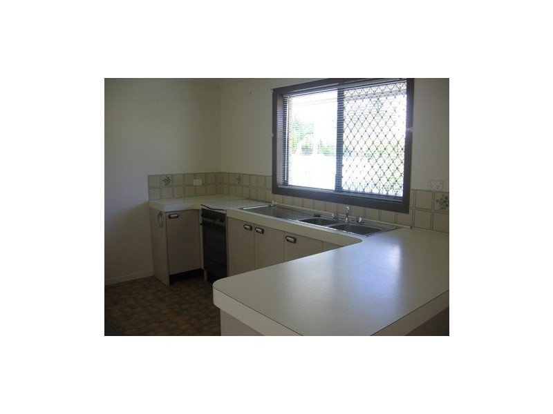 2/31 blakeney Street, Woody Point QLD 4019