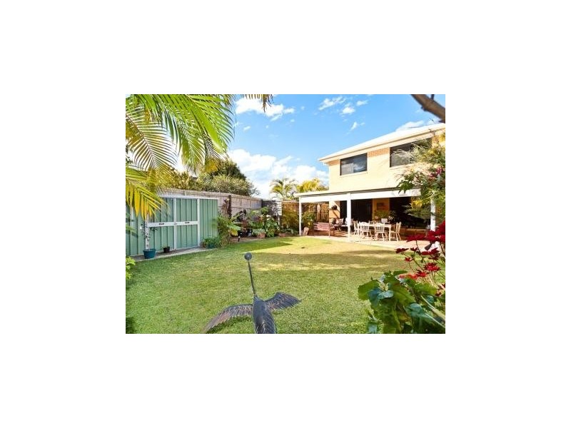 41a Palmtree Ave, Scarborough QLD 4020