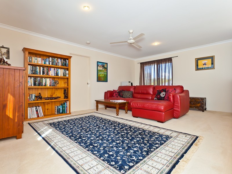 41a Palmtree Ave, Scarborough QLD 4020
