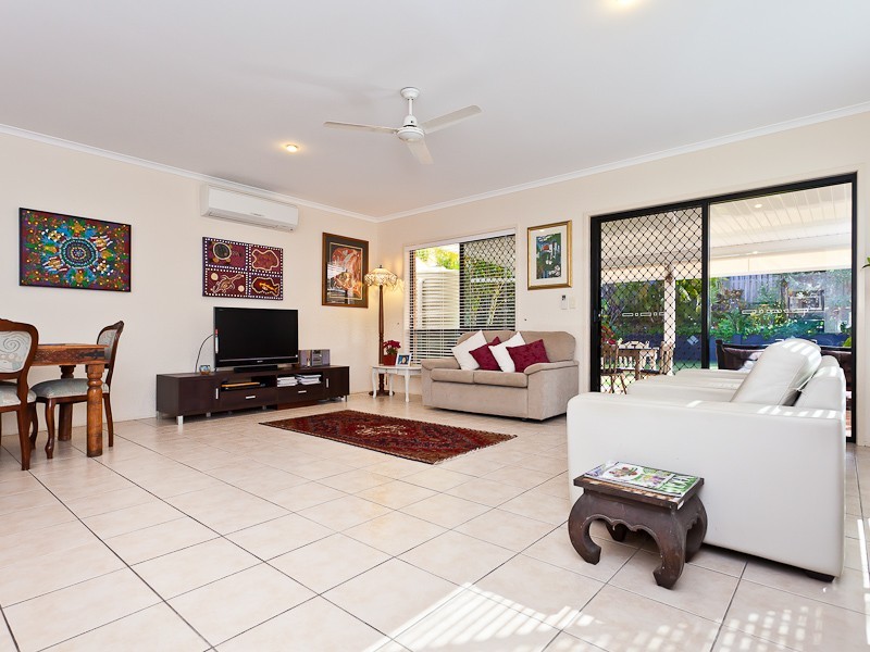 41a Palmtree Ave, Scarborough QLD 4020