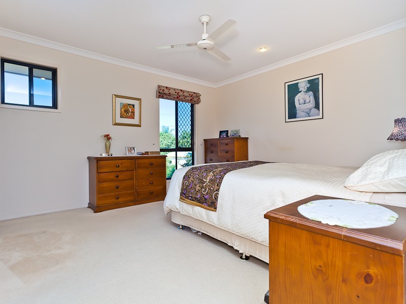 41a Palmtree Ave, Scarborough QLD 4020