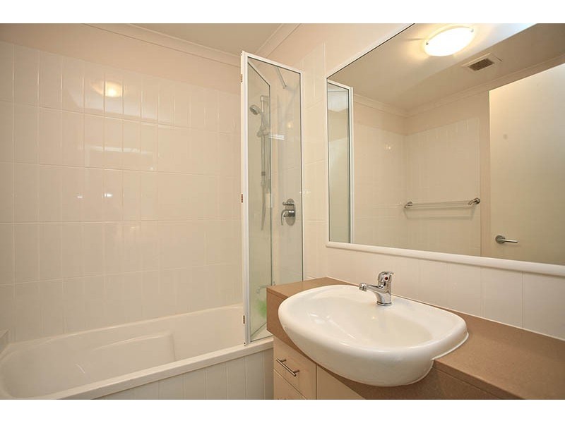 11/126 Turner Street, Scarborough QLD 4020