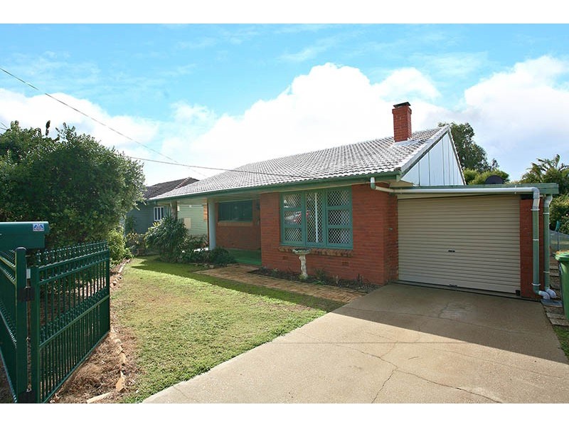 8 Croston Street, Clontarf QLD 4019