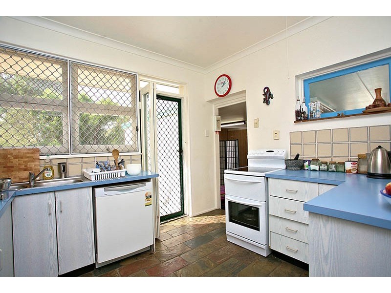 8 Croston Street, Clontarf QLD 4019