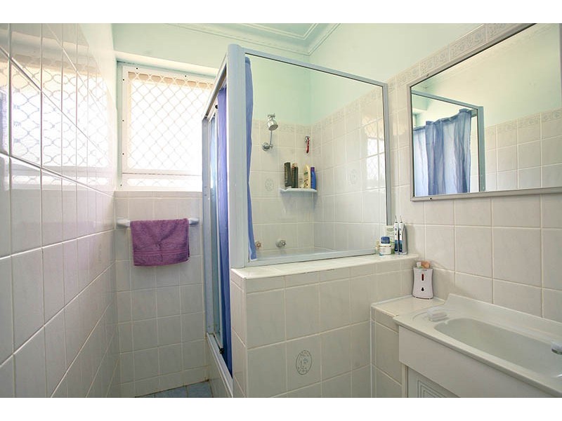 8 Croston Street, Clontarf QLD 4019